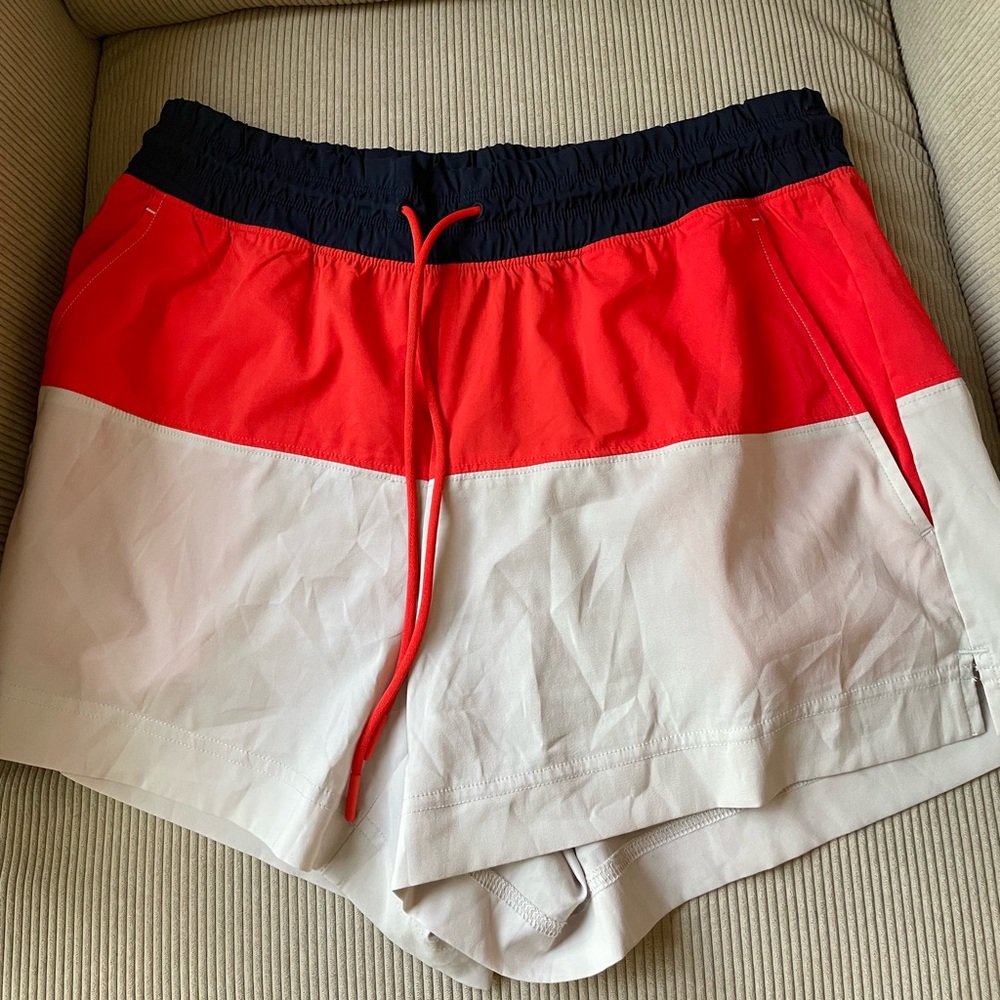 Athleta Oahu Colorblock Short